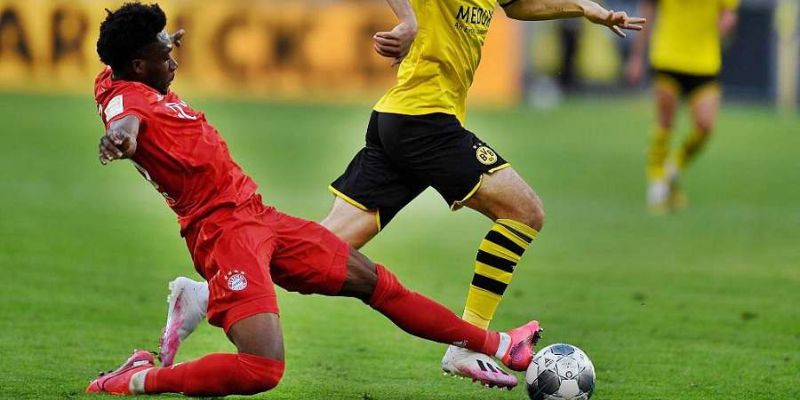 Hướng dẫn một số kỹ thuật đá hậu vệ cánh cho người mới