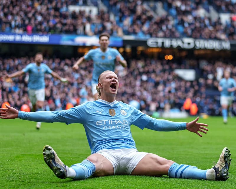 Số liệu thống kê về Erling Haaland - Giương cao chiếc cúp vô địch cùng câu lạc bộ